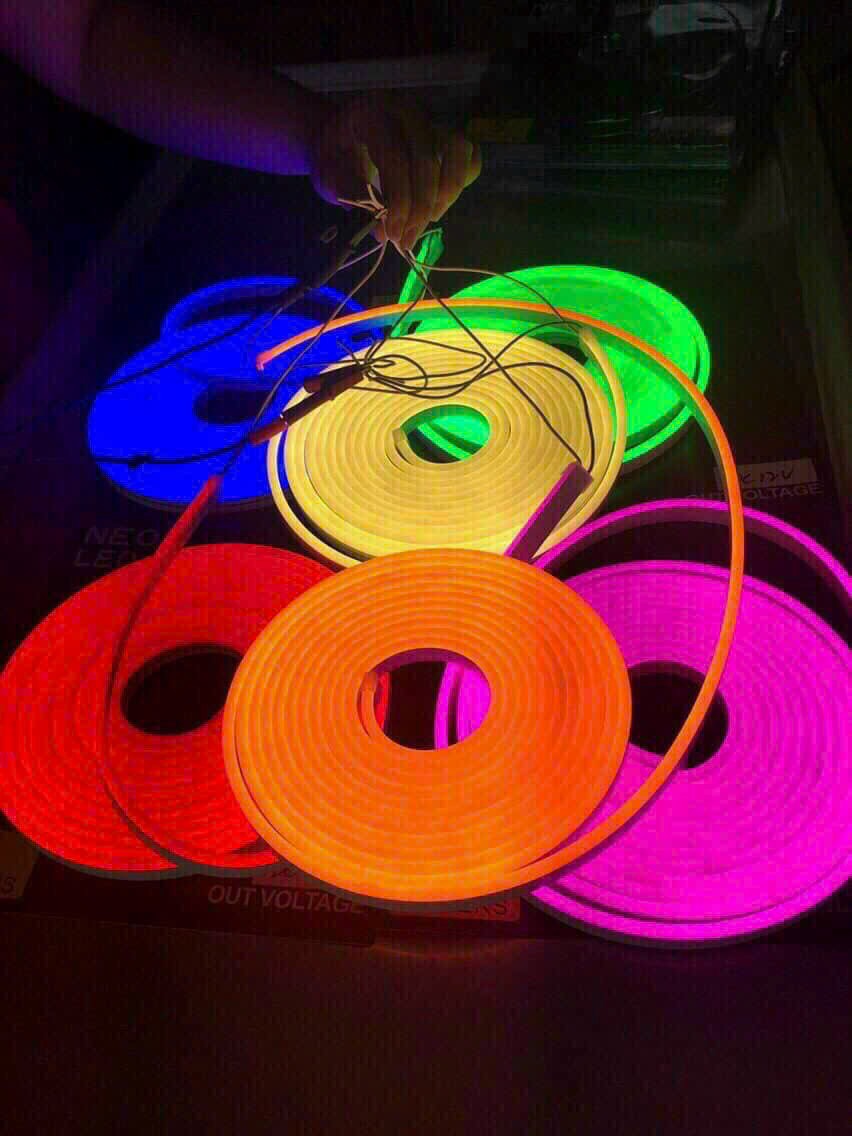 LED Neon Sign Uốn Chữ 12v màu đỏ 50m 