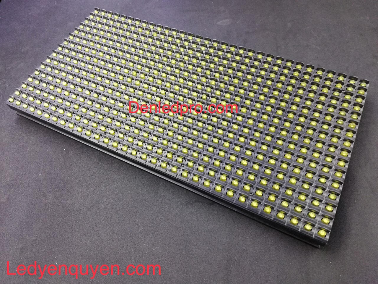 P10 ÄÆ¡n Màu Vàng P10 ÄÆ¡n Màu Vàng